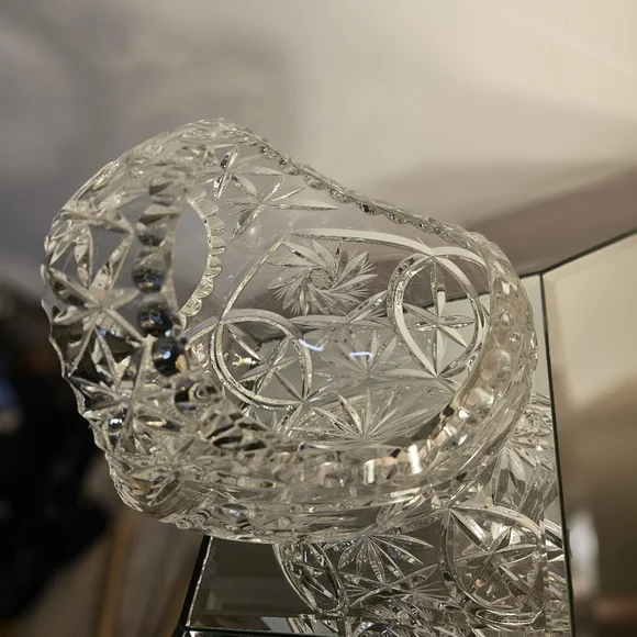 VTG Large Lead Crystal Heavy Cut Glass Basket w/ Stars & Pinwheels